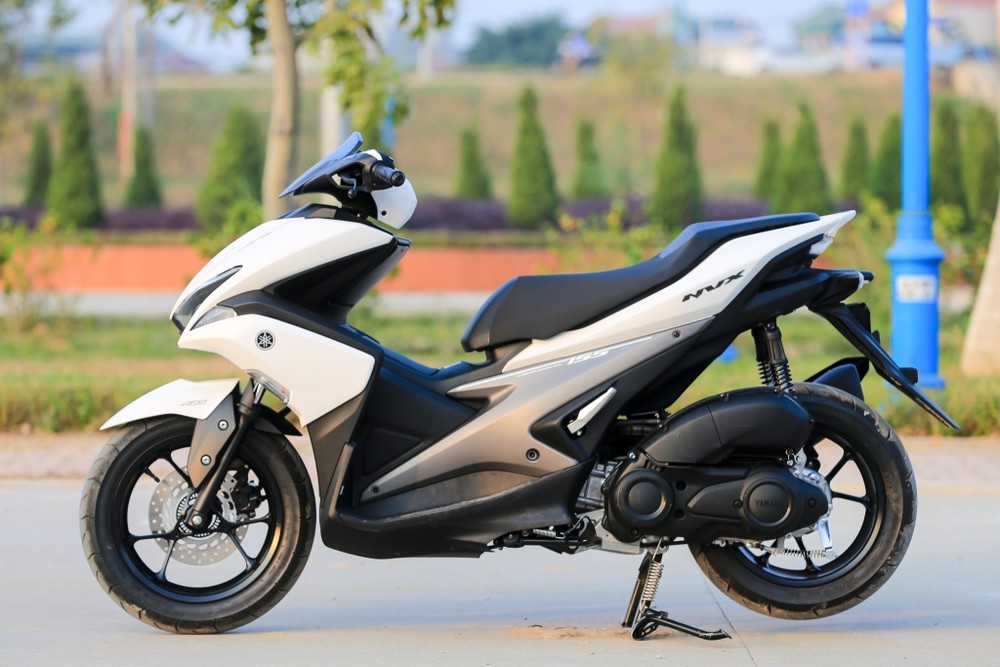 Một trong những mẫu  xe tay ga Yamaha giảm giá đáng chú ý lần này là xe Yamaha NVX 125 ở tất cả các phiên bản nhằm thu hút sức mua của người tiêu dùng Việt.